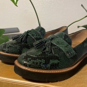 Dress shoes 10W , green snake print